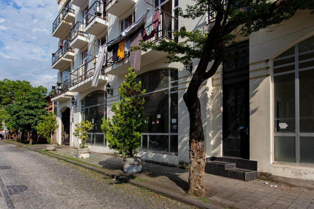 Apartments In The Historical Center Of Batumi, Near The Seaside Park מראה חיצוני תמונה