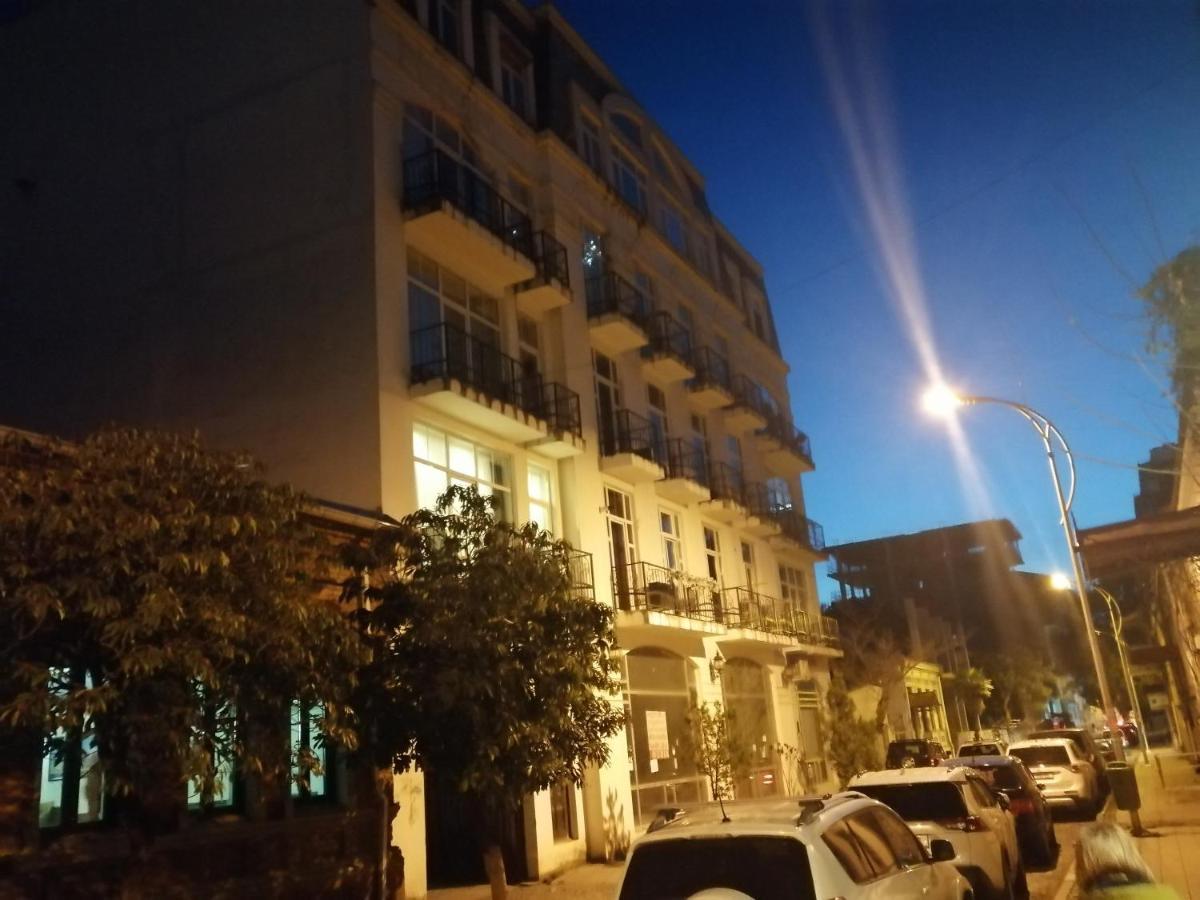 Apartments In The Historical Center Of Batumi, Near The Seaside Park מראה חיצוני תמונה
